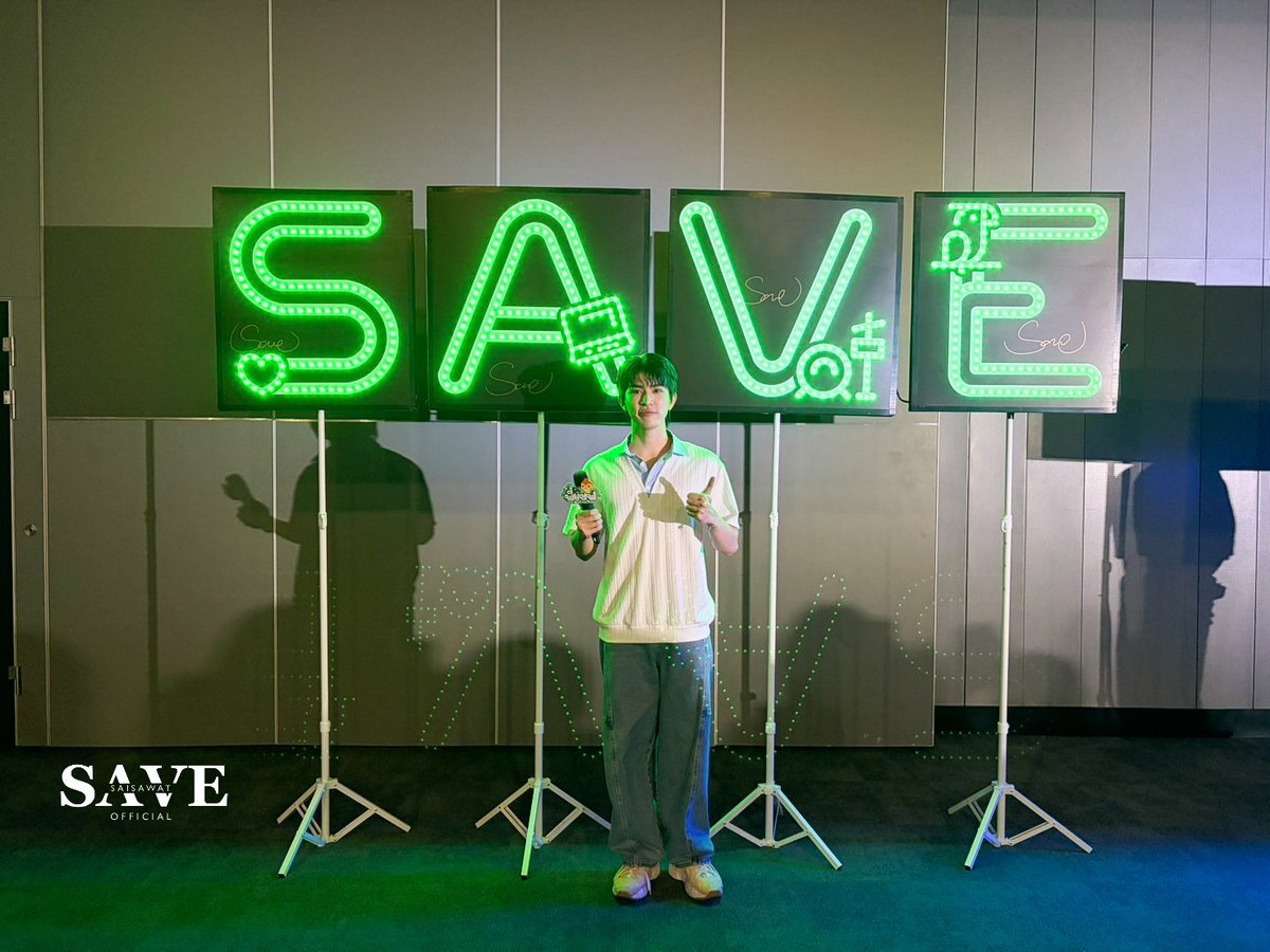 savesaiofc's tweet photo. (📓✏️) — จบไปแล้วสำหรับงาน #GMMTVFANIVAL2026HappyFamilyxSF 

SAVEFRANC IN FANIVAL 2026 
#savesaisawat #SaveFranc 

ในวันนี้ ทางบ้านขอขอบคุณแฟนคลับทุกคนมาก ๆ เลยนะคะ ที่แวะมาหามาให้กำลังใจพี่เซฟน้องฟรัง วันนี้มีคนแวะมาหาน้องเยอะมาก ๆ เลย หวังว่าทุกคนจะได้เติมเซฟฟรังกันอย่างเต็มเปี่ยม และหวังว่าจะได้รับความสุขกลับไปกันทุกคนเลยน้า 🙇🏻‍♀️💚

รวมถึงขอบคุณแฟนคลับทางหน้าจอที่คอยส่งกำลังใจมาให้น้องโดยตลอด ทางบ้านเชื่อว่าน้องได้รับกำลังใจจากทุกคนแน่นอนค่ะ 🥺🤲🏻