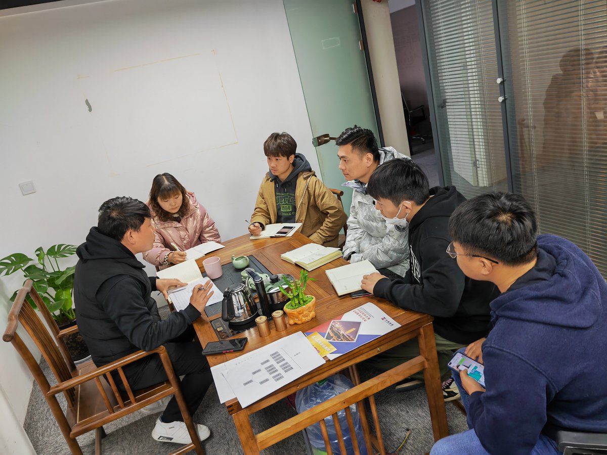 prex_2c27b's tweet photo. The rate of sincere communication in Yong's office has never been this efficient! https://t.co/zKyjt2FwBL