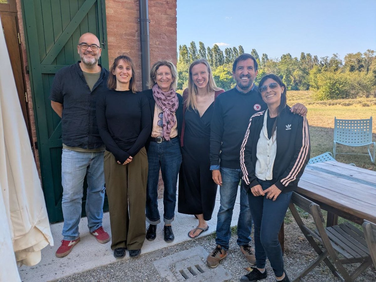 CooperativesCAT's tweet photo. Del 21 al 23 de setembre, una delegació de CoopCat ha visitat Emília-Romanya, un dels ecosistemes cooperatius més potents d'Europa. 

Fons propis, innovació i intercooperació: aprenentatges per fer créixer el cooperativisme català. 

👉 https://t.co/DlTCS0F1cS https://t.co/QThSEmy5Jx