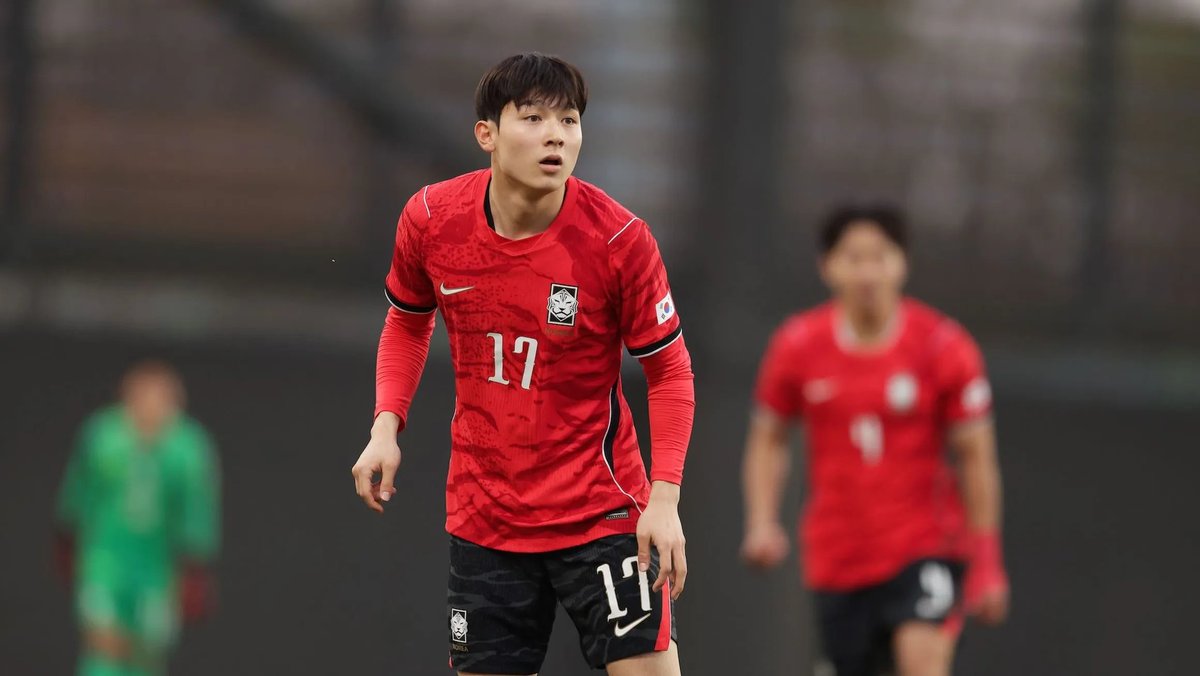 ChrisCowlin's tweet photo. Yang Min-Hyeok’s South Korea Under-23s have today qualified for the final of the Asian Games with a 2-1 victory against China.

On-loan Yang was on the bench as his team-mates came from a goal down to win 2-1 in their semi-final clash.

They’ll now face Japan, who beat Uzbekistan on penalties in the other semi, in the final on Saturday (11.30am UK).

Yang was in action in his side’s quarter-final victory against Vietnam, having also taken to the pitch against Saudi Arabia and Qatar.

Our legendary former captain Heung-Min Son won gold at the Asian Games with South Korea back in 2018.

#COYS #THFC