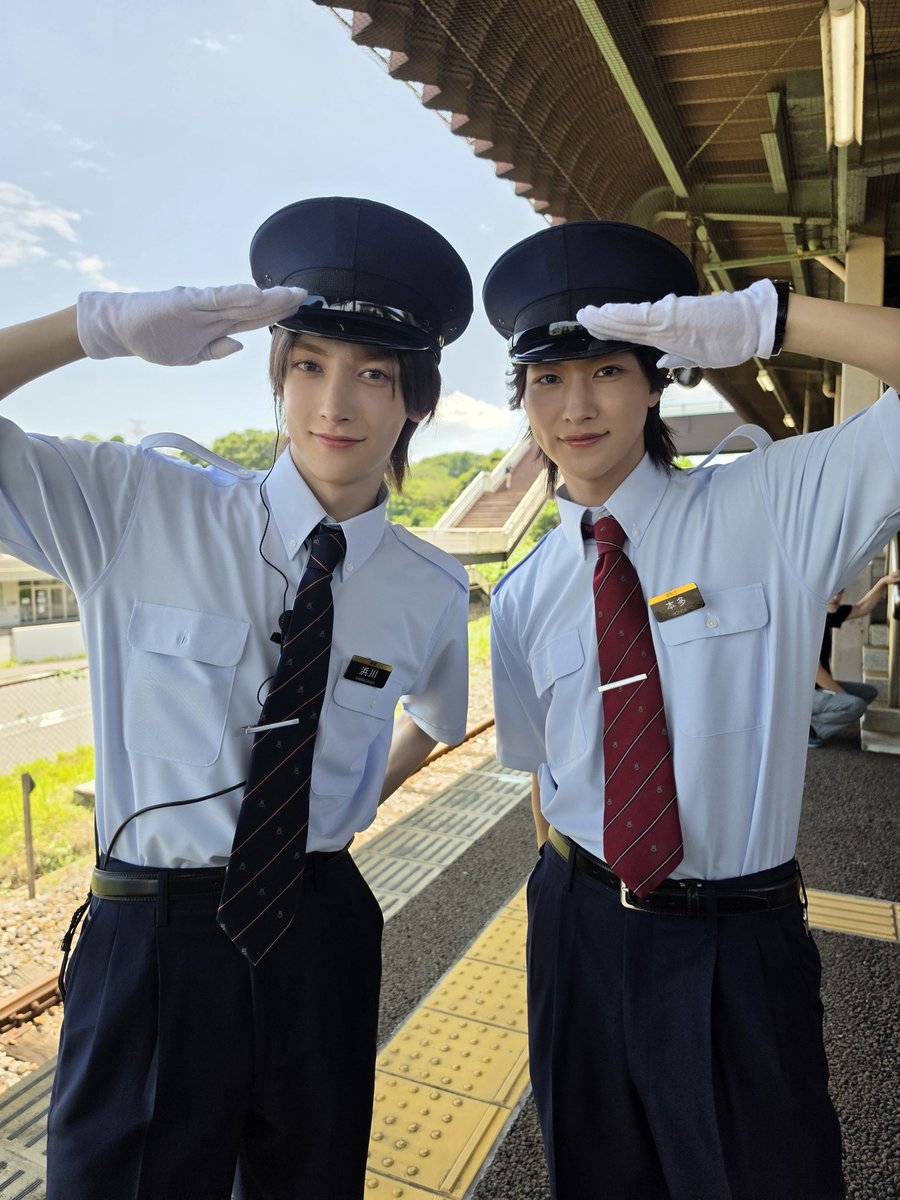 roirom_official's tweet photo. ♣️お知らせ♣️

10/8 日本テレビ
「#突破ファイル」2時間SP 19:00〜出演決定👑

ROIROMが鉄道マンを演じる新コーナー "突破鉄道" がスタート🚃
お楽しみに！

#ROIROM https://t.co/hv42HN5uRW