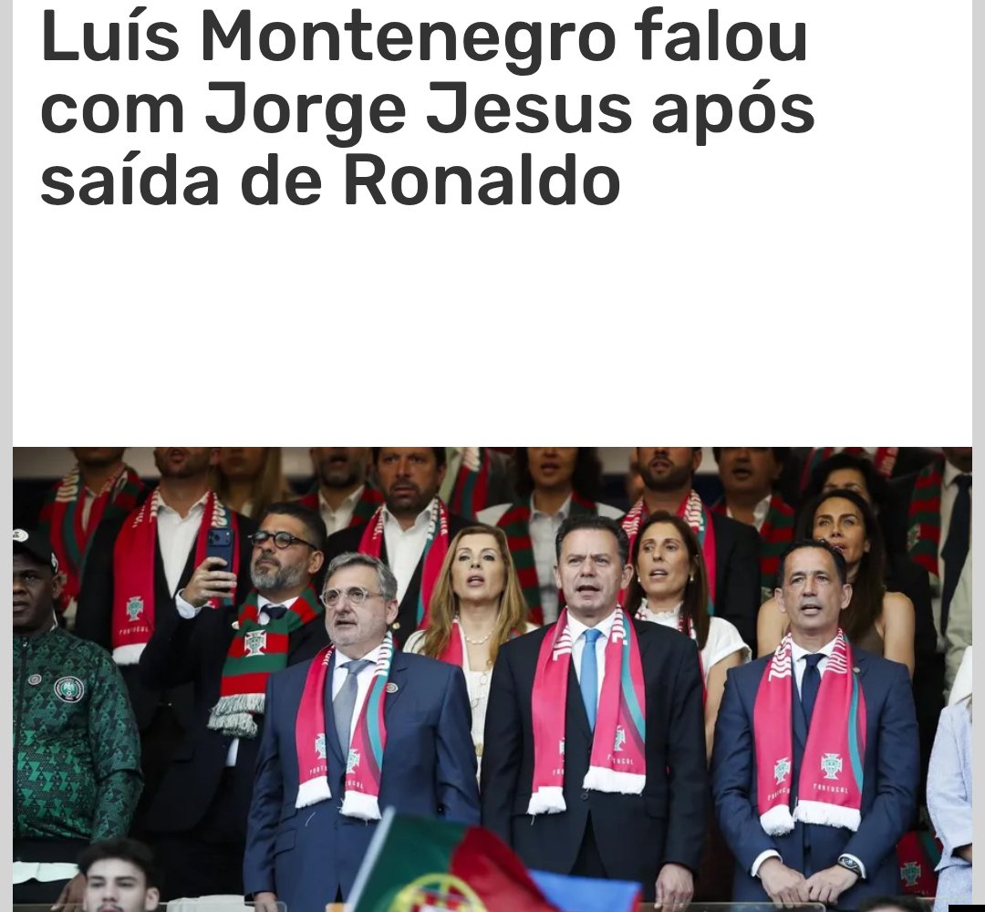 lsthisrealife's tweet photo. muito importante isto do ronaldo no mesmo dia em que fez passar uma lei que protege os senhorios num país onde a população não tem casa para viver https://t.co/wjtdcIHFgY