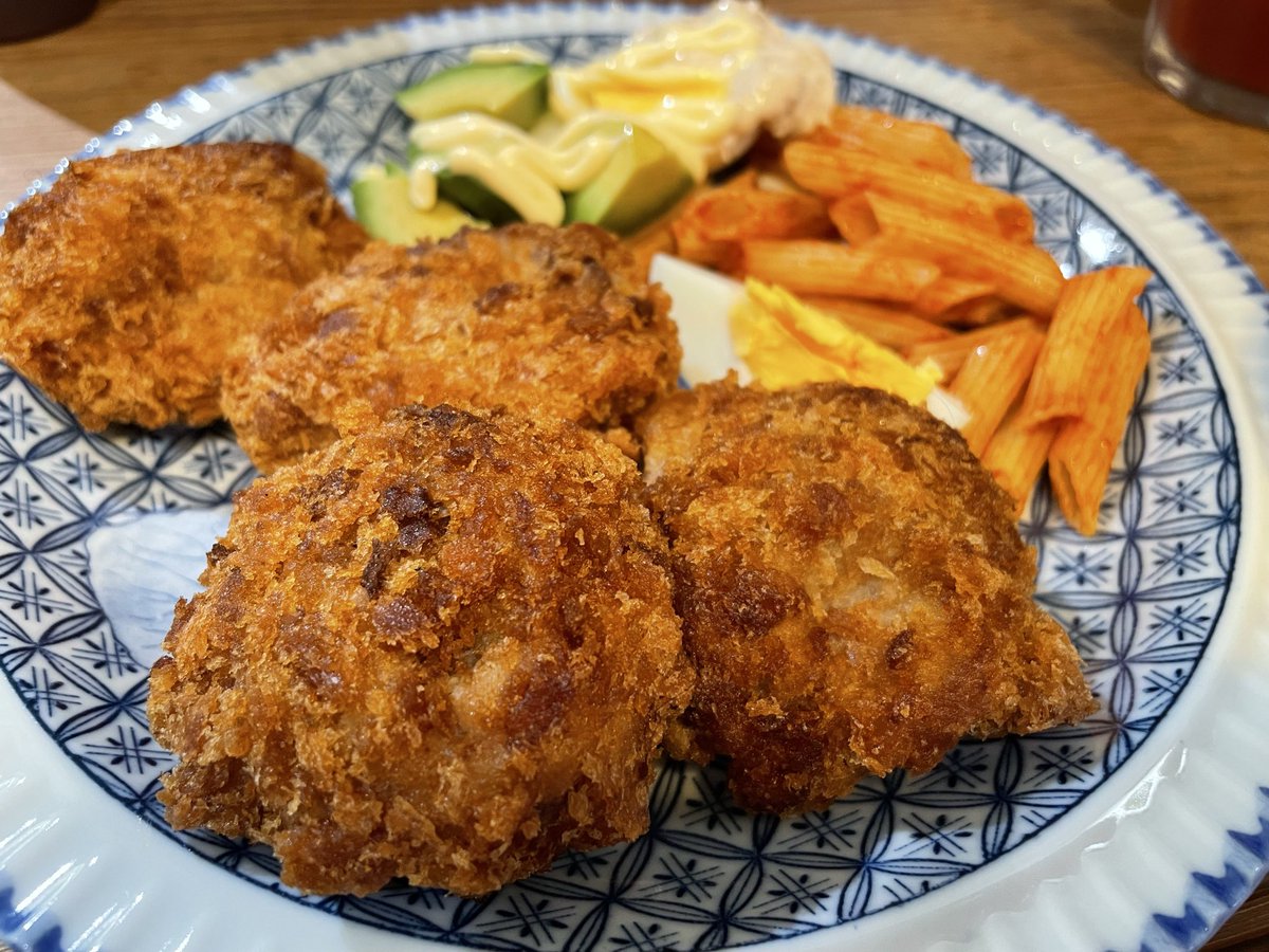 neeeegoto's tweet photo. カツ食べた https://t.co/hptsaPFpqf