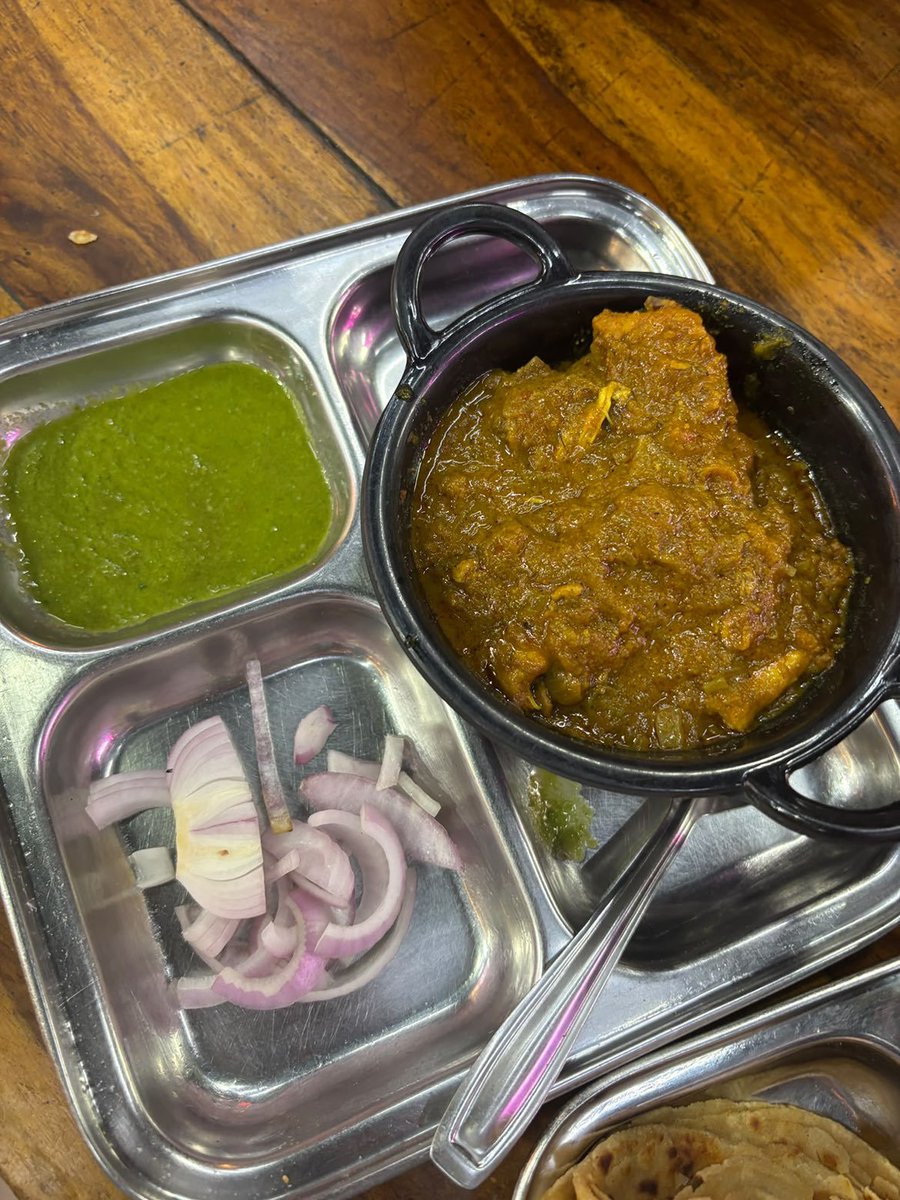 anon_singh_'s tweet photo. the right north indian taste, affordable and homely.
best for the month end xD 
📍bihar bites, hsr https://t.co/zer4Xc26Sg