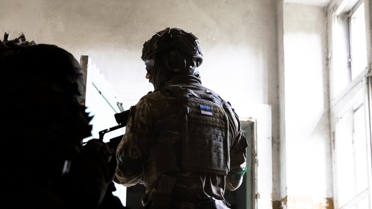 Kaitsevagi's tweet photo. 🇪🇪 In September, the Special Operations Command conducted a large-scale reservist training exercise. 

ESTSOF refreshed tactical skills, strengthened unit cooperation and readiness across a range of operational scenarios.

📸 Sgt. Uku Toosens

#Estonia #EDF #ESTSOF #sof https://t.co/ufo6VBv9zA