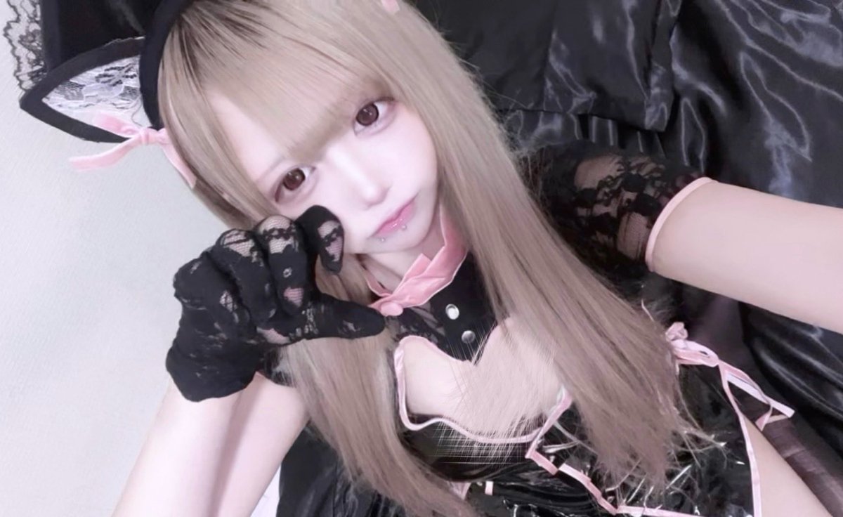 BirvaSavin's tweet photo. 裏アカはじめました！たくさんdmください‼︎
#裏垢女子　#裏アカ女子　#裏アカ男子と繋がりたい https://t.co/8xoW8Uad8s