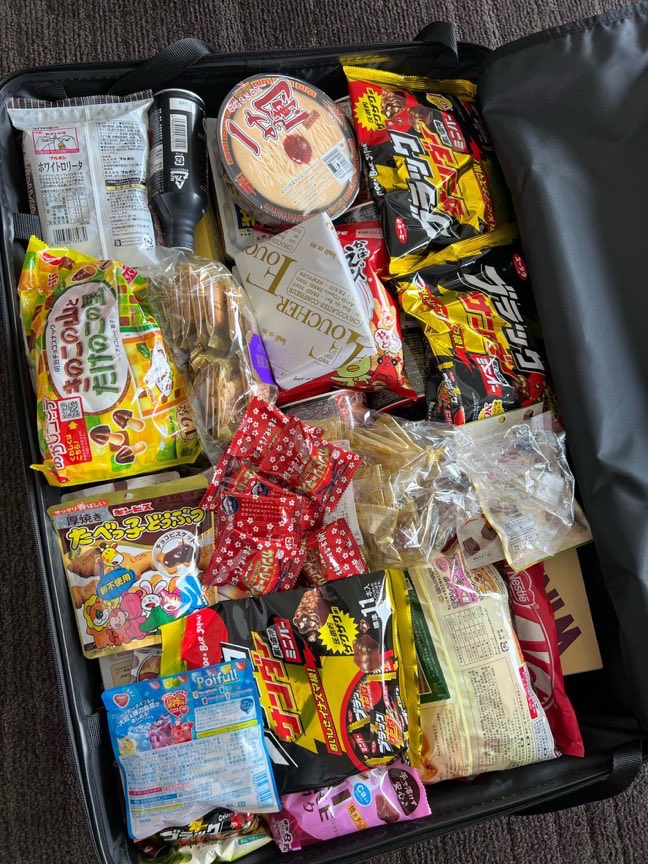 __bonne_journee's tweet photo. これ合成なのにスケスケだと思ってる人いるのちぬ、これの中に入ってたのは本当 https://t.co/1PiiveGW9T