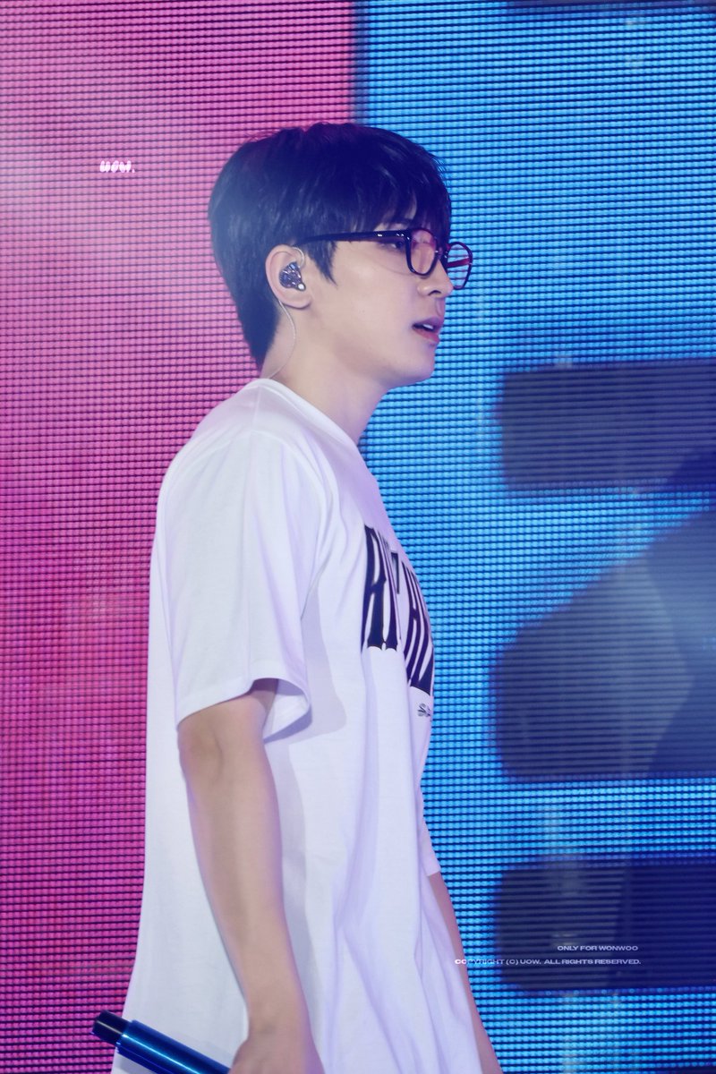 ur_only_won0717's tweet photo. 𝐃-𝟗𝟑

250118 [RIGHT HERE] WORLD TOUR (IN) BULACAN Day1 HD

예쁜 냥냥~

#원우 #전원우 #WONWOO #ウォヌ
#세븐틴 #SEVENTEEN https://t.co/yOllz53XO3