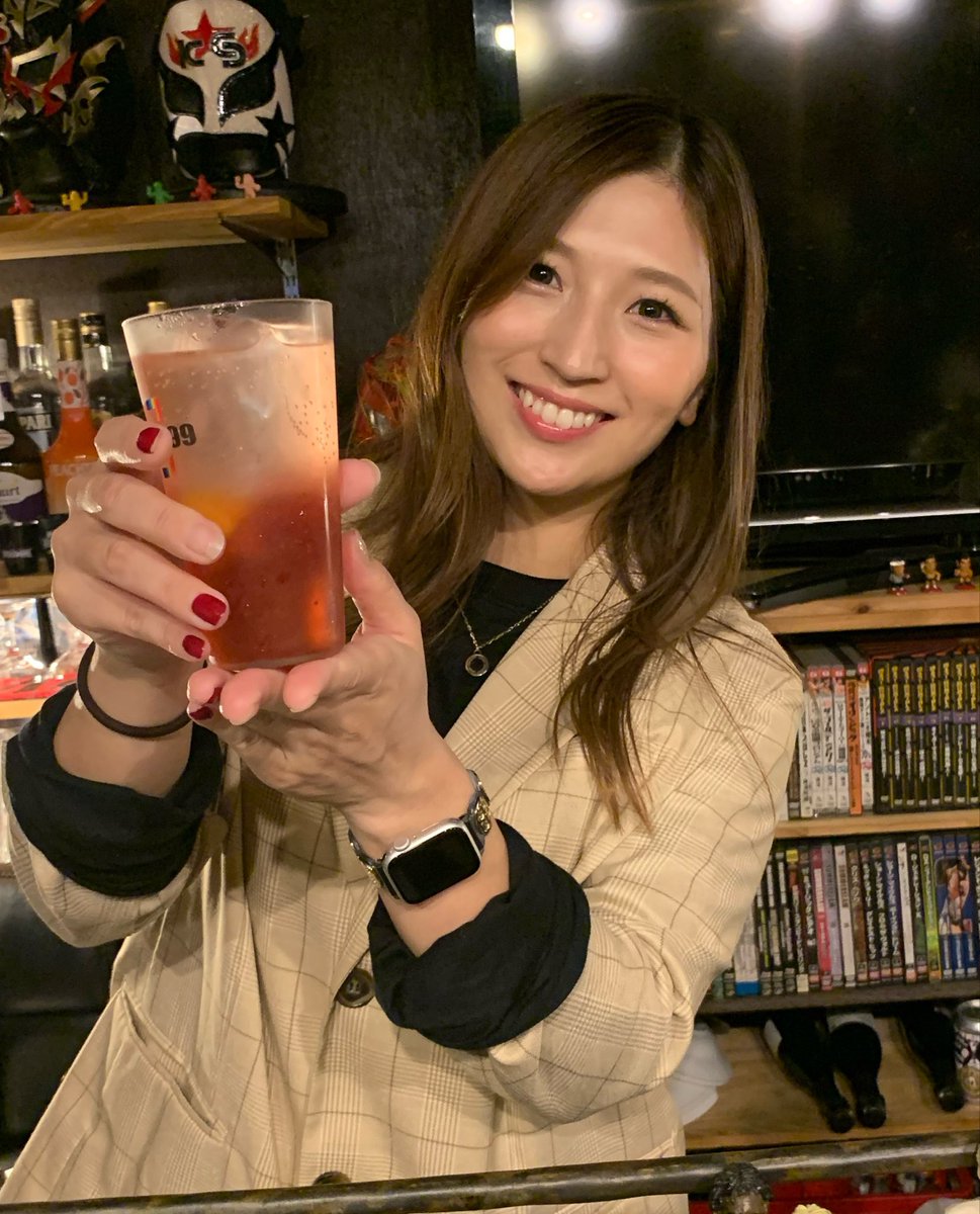 sei3984's tweet photo. #青野未来選手🤍🏆❤️
#マリーゴールド
#pw_mg

美しすぎる女子プロレスラー✨

一年前も今もあたたかい39笑顔☺️
強さと優しさのアップデート⤴️

見習う点がいっぱい🥂 https://t.co/563HXl4xJU