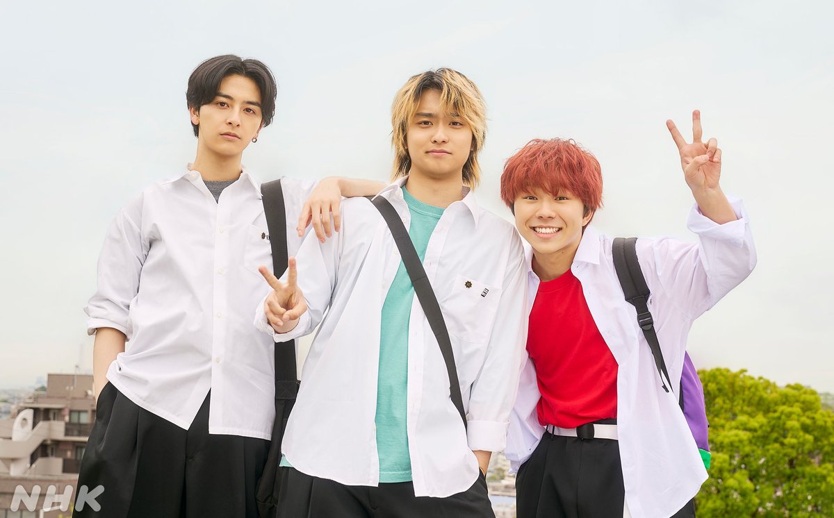 nhk_dramas's tweet photo. 🌙#夜ドラ【#税金で買った本📚】
📺月曜から木曜 夜10:45〜11:00

ヤン友三人衆はあの頃のように戻れるのか

本日も図書館で(？)おまちしています！
このあと夜10:45から！

#奥平大兼 #新原泰佑 #下川恭平
📲NHK ONEで配信中
https://t.co/oFFU2lcWMZ https://t.co/o1kdmIpkan