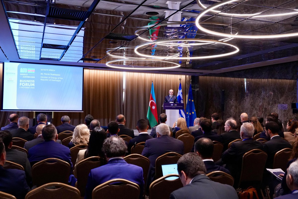 ParvizShahbazov's tweet photo. At the Azerbaijan-Greece #BusinessForum, held in Athens within the 6th meeting of the #IntergovernmentalCommission and attended by the companies, we presented Azerbaijan’s #investment opportunities. We highlighted avenues for advancing investment and business cooperation in #energy, #greenenergyinterconnections, #transport and #logistics, #digitaltechnologies, #industry and other sectors. We invited Greek businesses to benefit from Azerbaijan’s favourable investment environment and regional connectivity opportunities, increase mutual investments, and establish long-term partnerships.