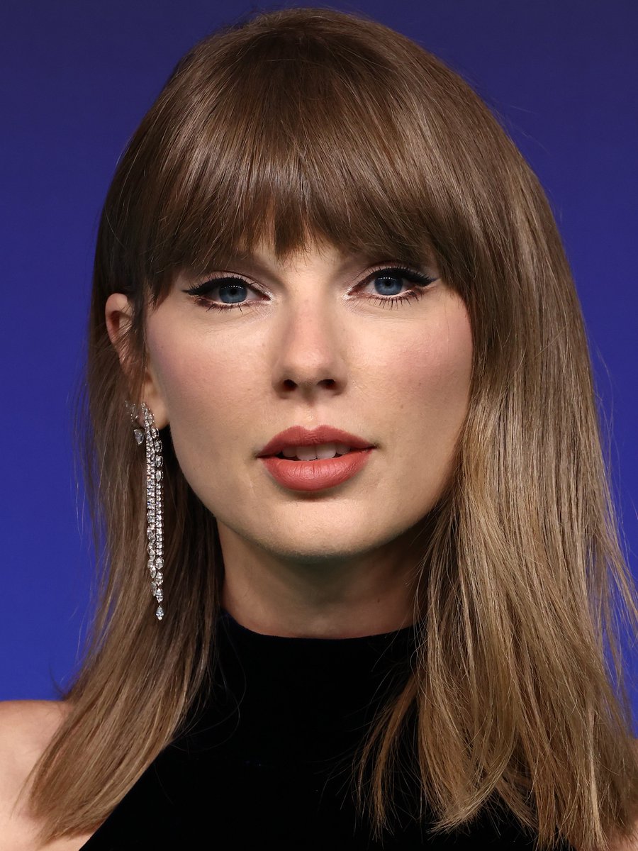 4k_taylorr's tweet photo. her favorite dish is mug https://t.co/11QXtG75Kv