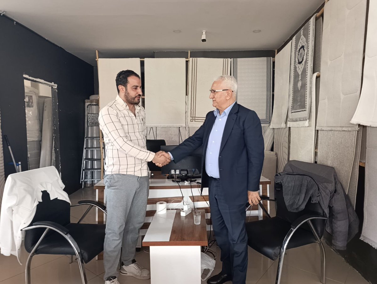 MHPSeyhanKACEP's tweet photo. İlçe Başkanımız Sayın Turgut Bağdağı, esnaf ziyaretlerine hız kesmeden devam ediyor.
Bu kapsamda Tellidere Mahallemizden Merinos Halı işletme sahibi Melih Şahin Bey’i işyerinde ziyaret ederek hayırlı işler ve bereketli kazançlar temennisinde bulundu. https://t.co/dcQmbey4k0