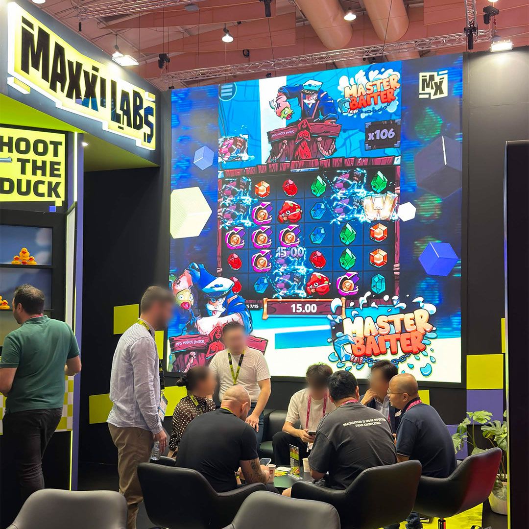 maxxilabs's tweet photo. Last day of SBC Lisbon 😮‍💨 We still have merch up for grabs so stop by! Also, check out some of the shots live from the event floor 👀 

Join us on TG if you wanna see more: 
👉️ https://t.co/dPpsjReOmd 

18+ only | Please Gamble Responsibly 
#MaxxiLabs #MadDucks #SBC2026 https://t.co/ne6gfSzCnH