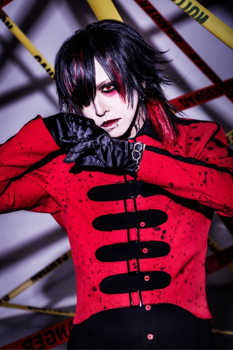 xaaxaa_official's tweet photo. ||◤　　　　　　　                ◥||
　最新アーティスト写真公開！
||◣　　　　　　　                ◢||

2026年10月2日0:00 デジタルリリィス
【化生】

全国８大地方網羅ツアー
【増殖】

ザアザア一二執念記念単独公演
【恐鳴】
2026年12月12日(土)
横浜BayHall

#ザアザアの世界には中毒性がございます