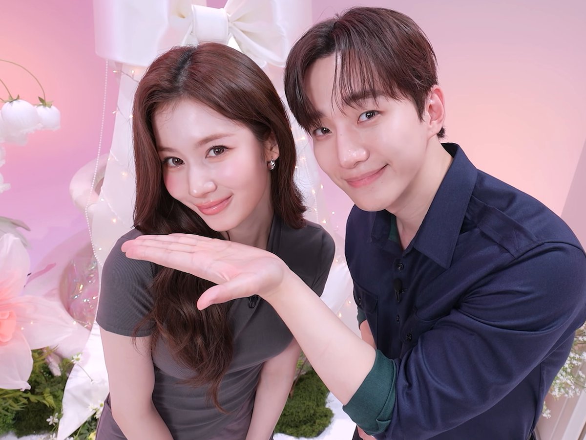 godmitzu's tweet photo. SANA AND 2PM LEE JUNHO 💜 https://t.co/z3YVWnJBRq