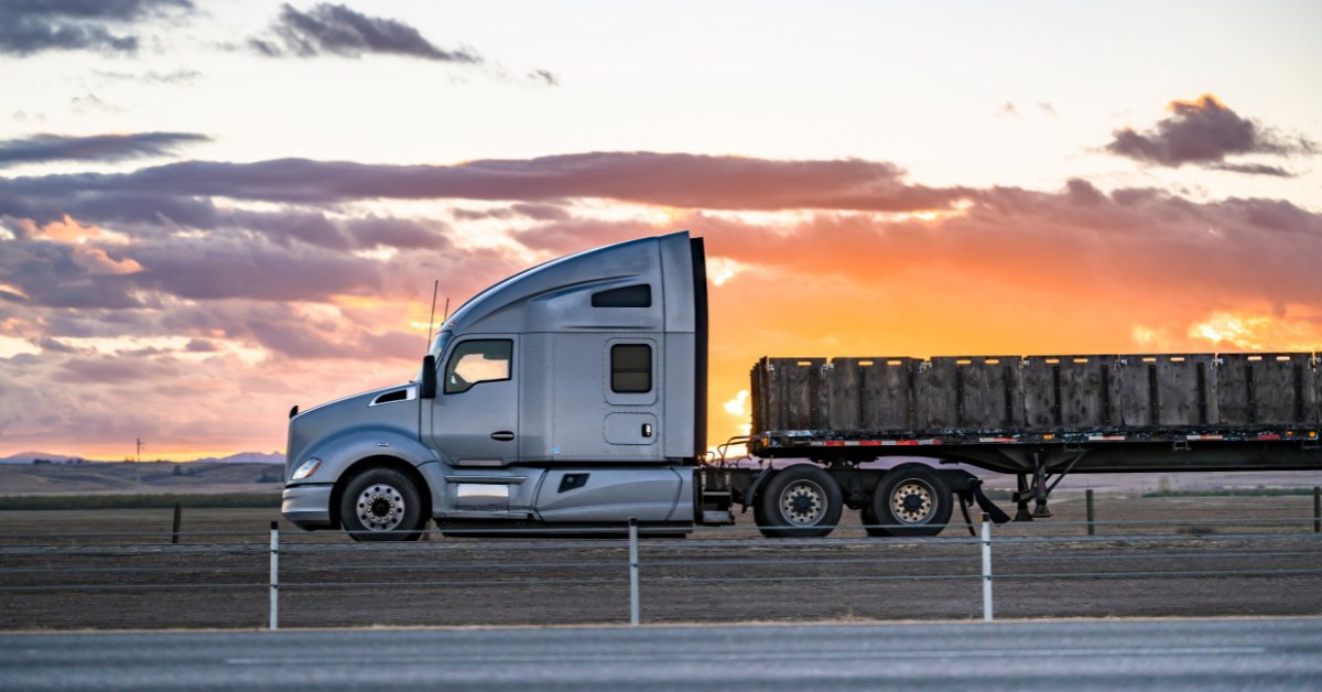 LeftLaneAssoc's tweet photo. Carrier executives speaking at a mid-September investor conference emphasized that the truckload capacity correction may still be in the "early innings." 

Read the article in FreightWaves to learn more: https://t.co/jJ3UqkFRXn

#Capacity #Demand #Freight #Rates #Truckload https://t.co/IsqFy4T9vQ