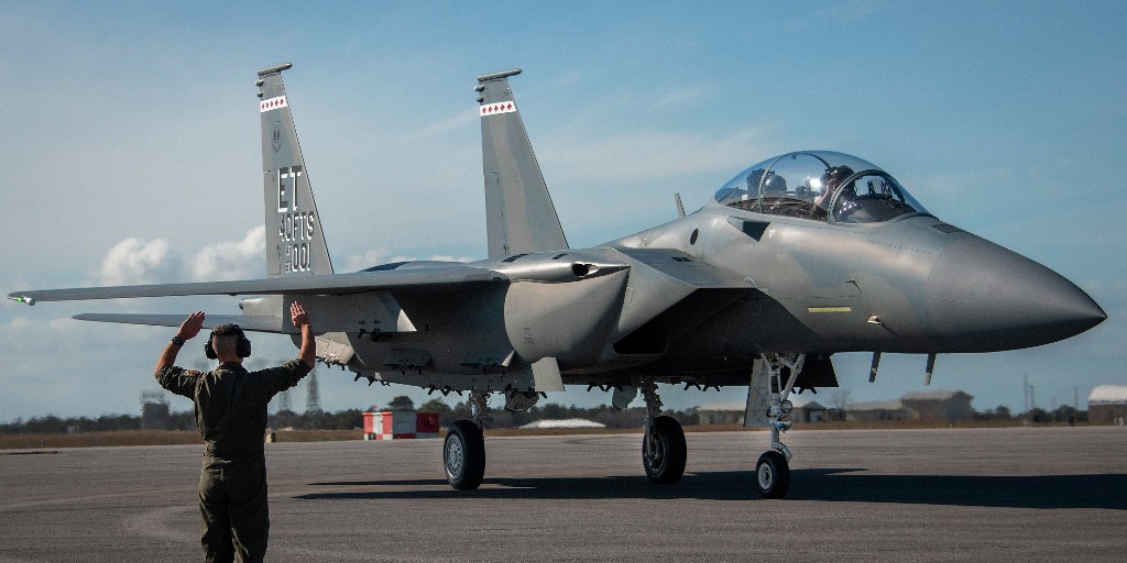 HQ_AFMC's tweet photo. ✈️The @usairforce awarded @Boeing a contract for 22 F-15EX Eagle II aircraft under Lot 7 – preserving the buying power of congressionally provided reconciliation funding and sustaining F-15EX production. #readiness #AirPower
https://t.co/vuyGJlRAbb https://t.co/bTsCOfPHCt