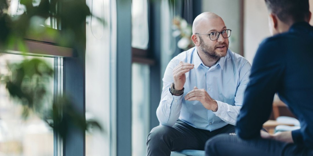 Calacus_PR's tweet photo. The more an organisation knows, the harder it finds saying it simply. The expertise trap and how communicators can break out of it via Influence #PR #Comms https://t.co/vhwd06acgt https://t.co/uCKXCdOWeP