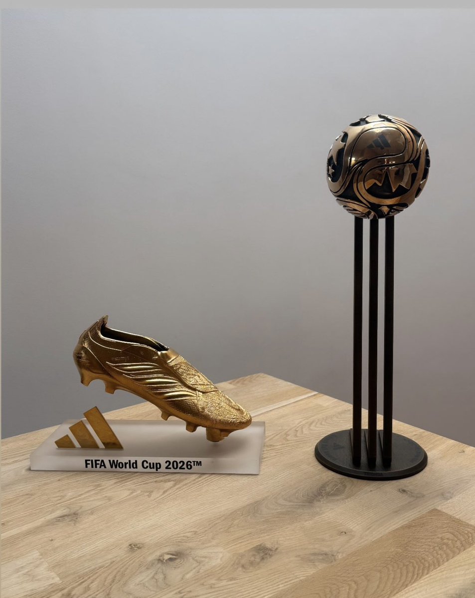 kyksthetic's tweet photo. Ohhh Mbappe has received his World Cup Golden boot EXACTLY KING flex em 🔥🔥🔥🔥 https://t.co/wx5pwDUUJJ
