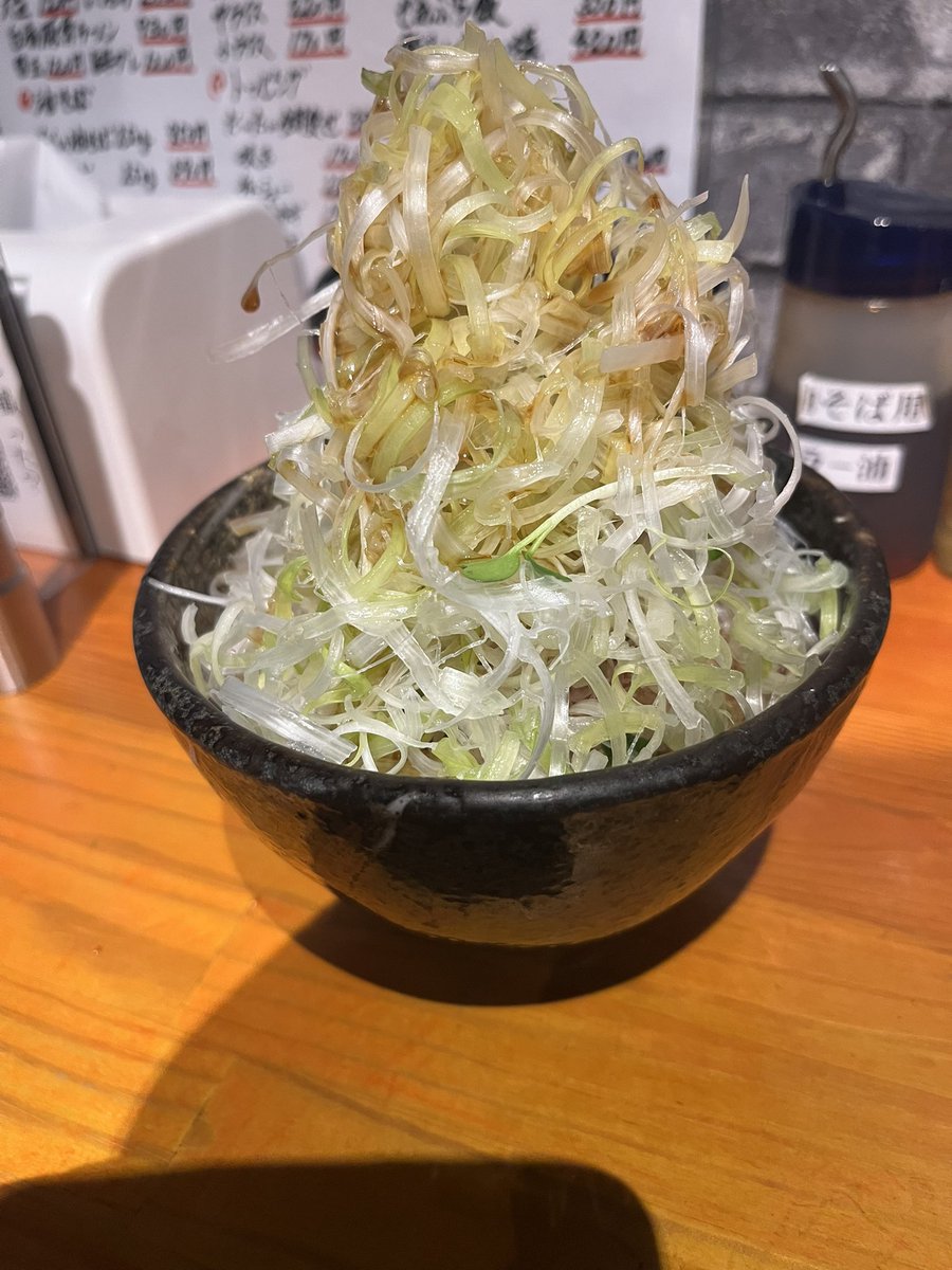 KinokoDaikon's tweet photo. 変わらない味がそこにはありました

変わったのは券売機を使わなくなった事 https://t.co/KVFTRh6SBf