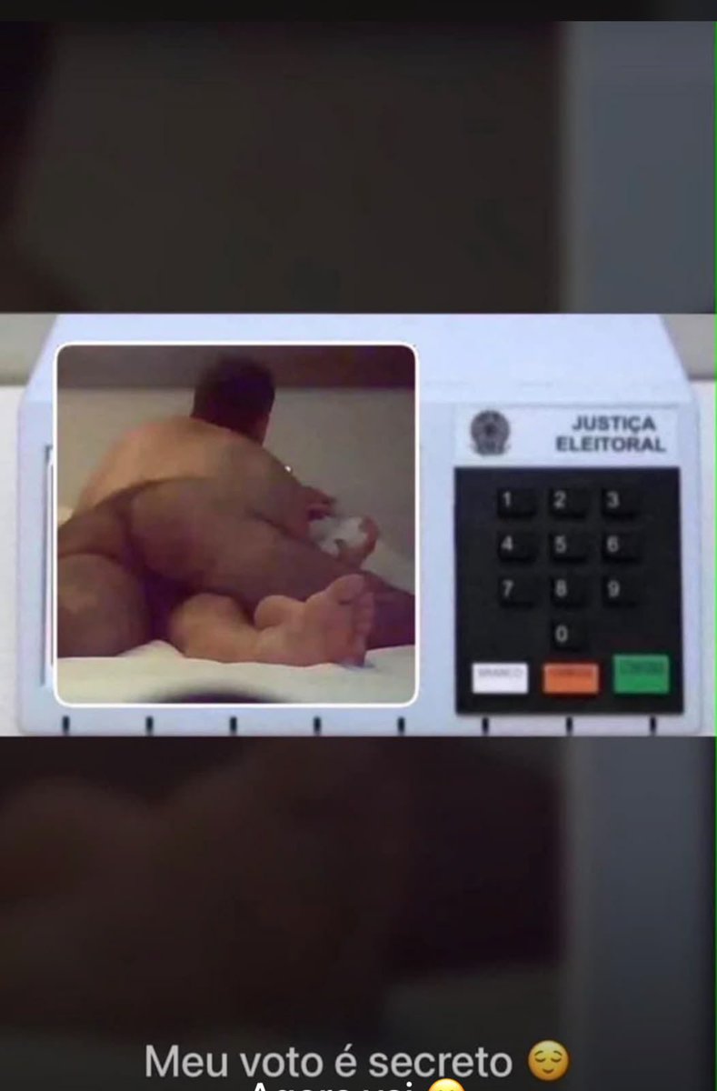 eguataz's tweet photo. A foto que vai aparecer na urna na hora que vocês votarem no Daniel 🤣 https://t.co/zpwE53v1I0