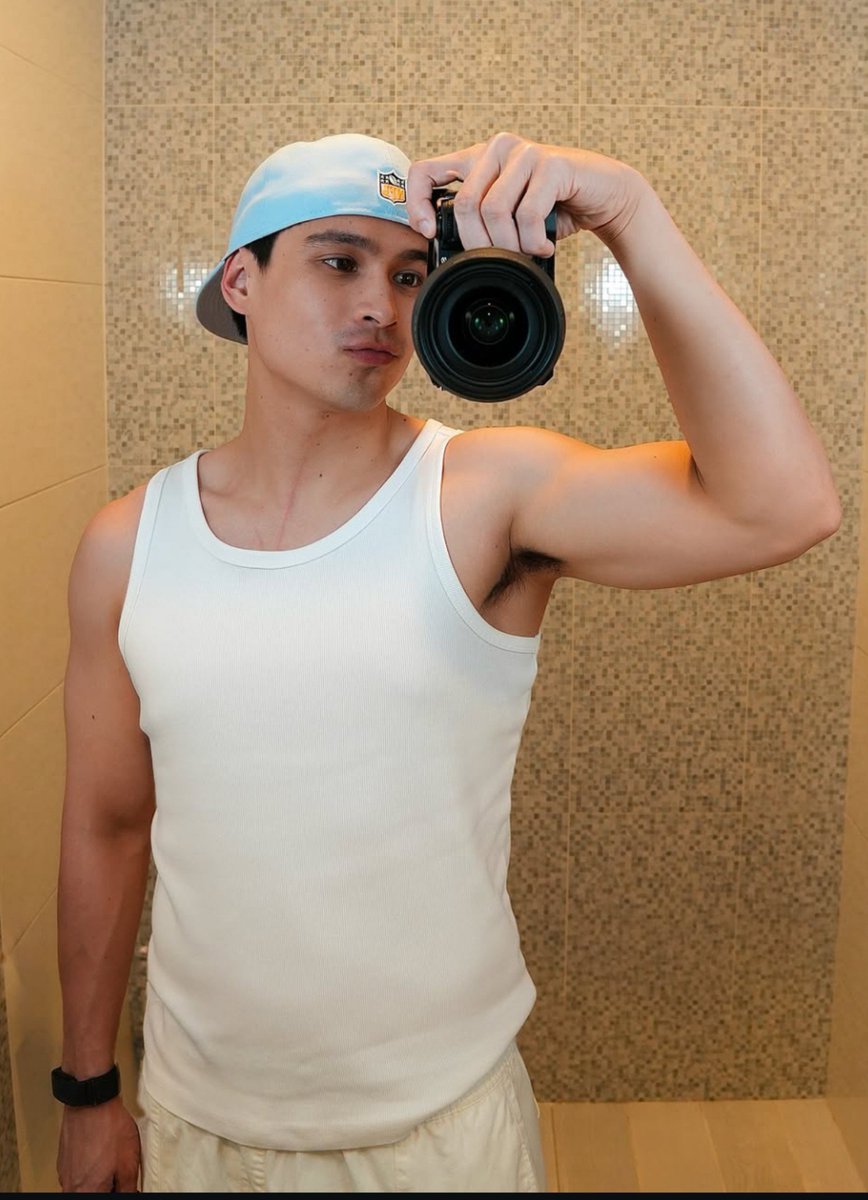 PCaster_'s tweet photo. RALPH DE LEON SAYONG SAYO AKO https://t.co/OCSJeRQ0Np