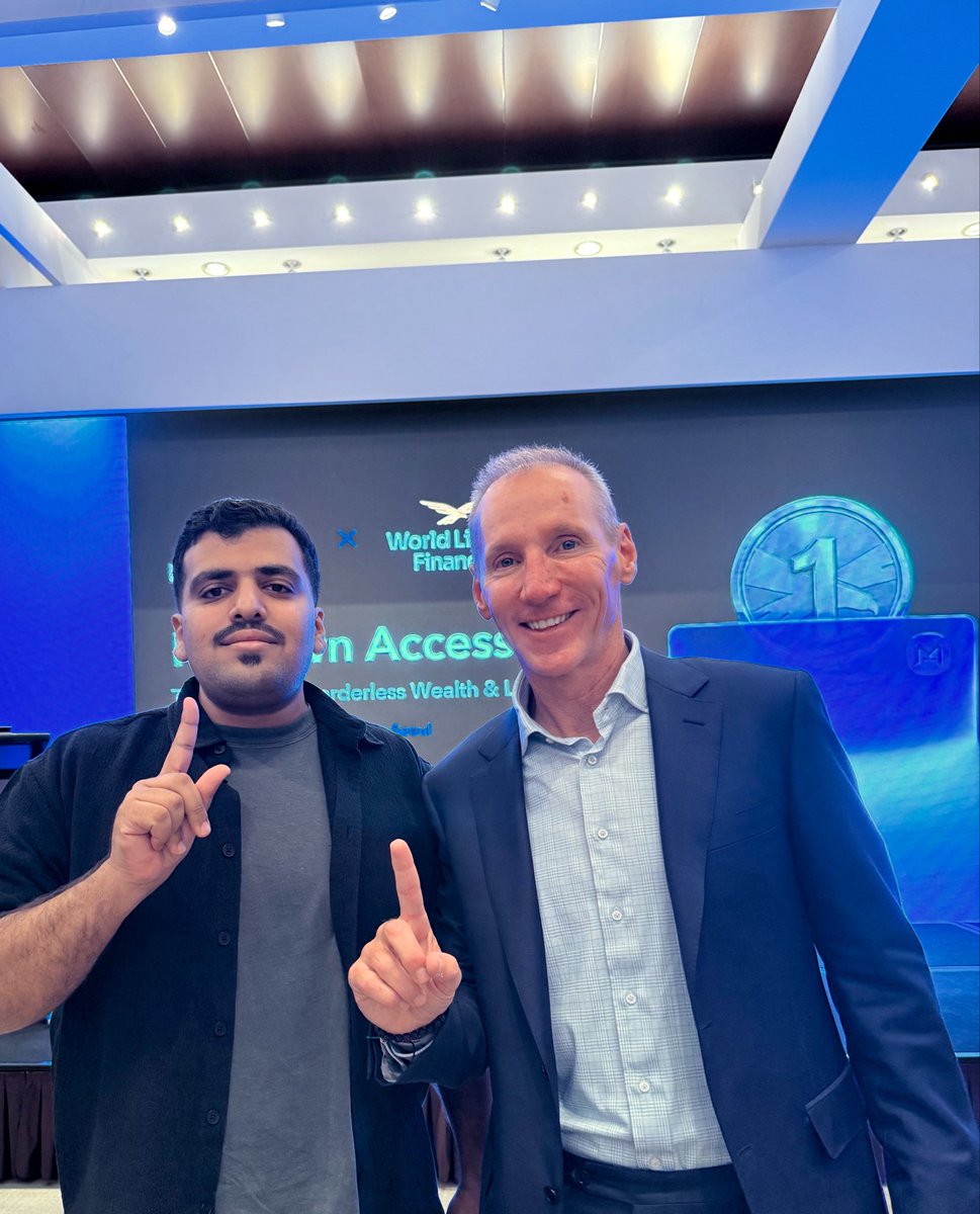 Abrlien's tweet photo. Great to see Ryan Ballantyne CBO of @worldlibertyfi 

It was great seeing the #WLFI $USD1 team and community Thank you for the Visa card gift  🦅☝️ https://t.co/xUFUYBm120
