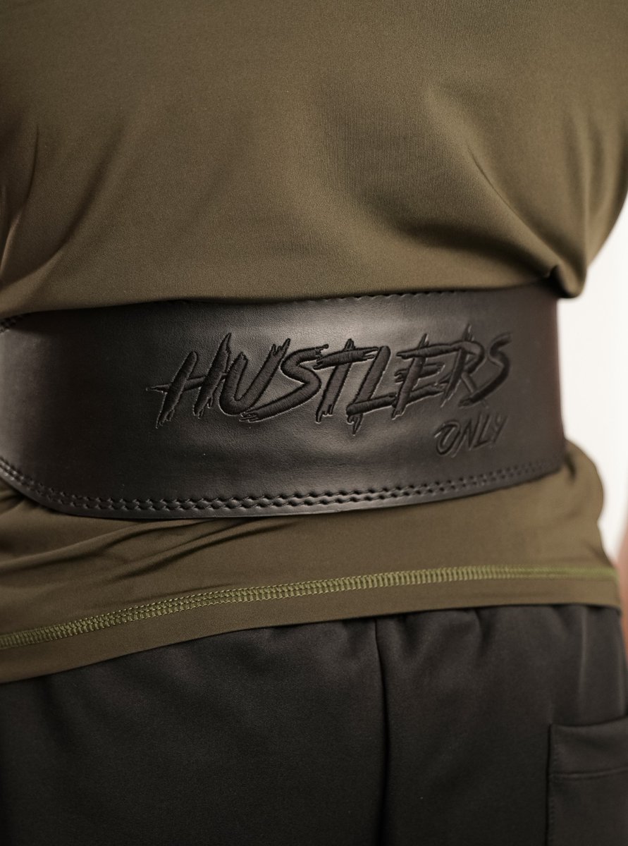 FANTASMATAPIA's tweet photo. Heavy weights demand serious support. The HUSTLERS ONLY Prong Belt keeps your core locked in so you can focus on breaking PRs, not your form. Better stability, back support, performance, and confidence under heavy loads. Every rep counts. https://t.co/fJgYVEGSZg