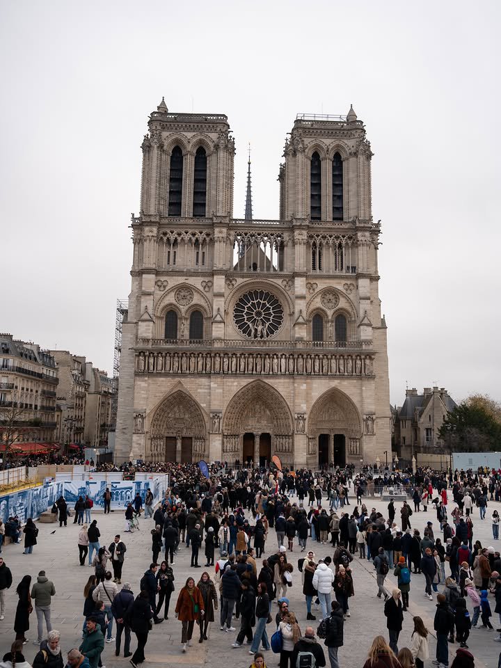 Business660608's tweet photo. Paris, France https://t.co/PqYV60crR6