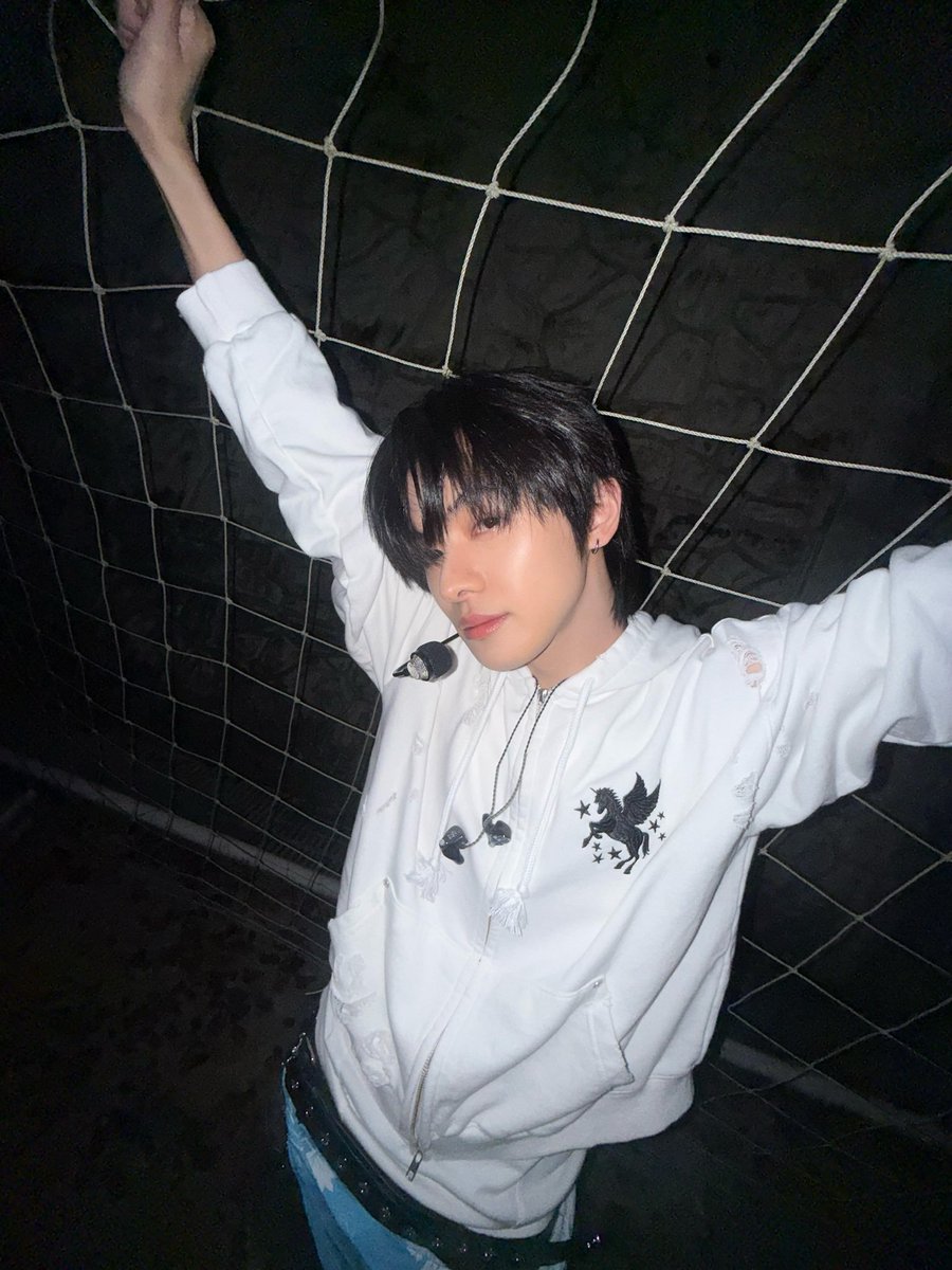 LEELEOINTL's tweet photo. [📸] 261001 INSTAGRAM — LEO CUT

#LEO #리오 #LEELEO #이리오

Gangnam University 🐱🕸 

🔗 https://t.co/qU9iEF5zdT

#ALD1_LEO #リオ #李理悟 
#ALPHADRIVEONE #ALD1 #알파드라이브원 https://t.co/Ulrsgjz9pZ