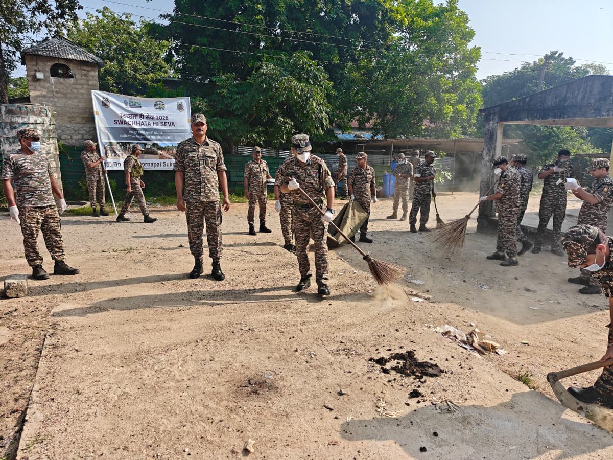 150BNCRP's tweet photo. 🧹Ek Din, Ek Ghanta, Ek Saath 🧹
150 Bn CRPF participated in Nationwide Shramdaan on 01 Oct 2026 at Sabji Mandi, Dornapal, Sukma under SHS-2026 with active participation of personnel and local citizens, promoting Jan Bhagidari and collective responsibility towards cleanliness. https://t.co/66sj5g8qoI
