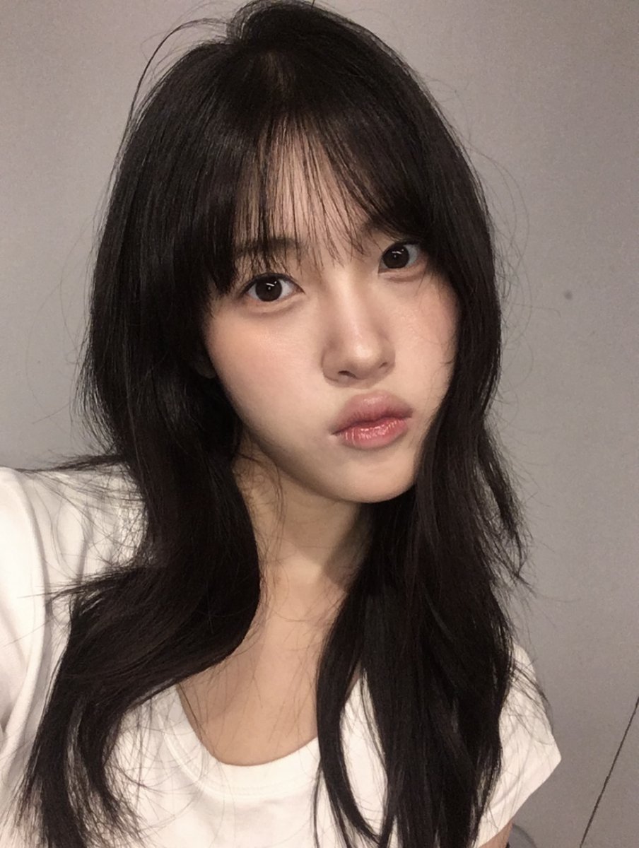 Ieokit_official's tweet photo. [🐰YUJIN]

안녕하세요 :)
이어킷의 유진입니다🐰
앞으로 X에서 여러분과 소통할 생각에 벌써부터 설레는데요🥰
기쁜 소식과 다양한 모습들 많이 들고 올게요!
곧 또 만나요🤍

#IEOKIT #이어킷
#YUJIN #유진 https://t.co/c6Hsyvn4SN