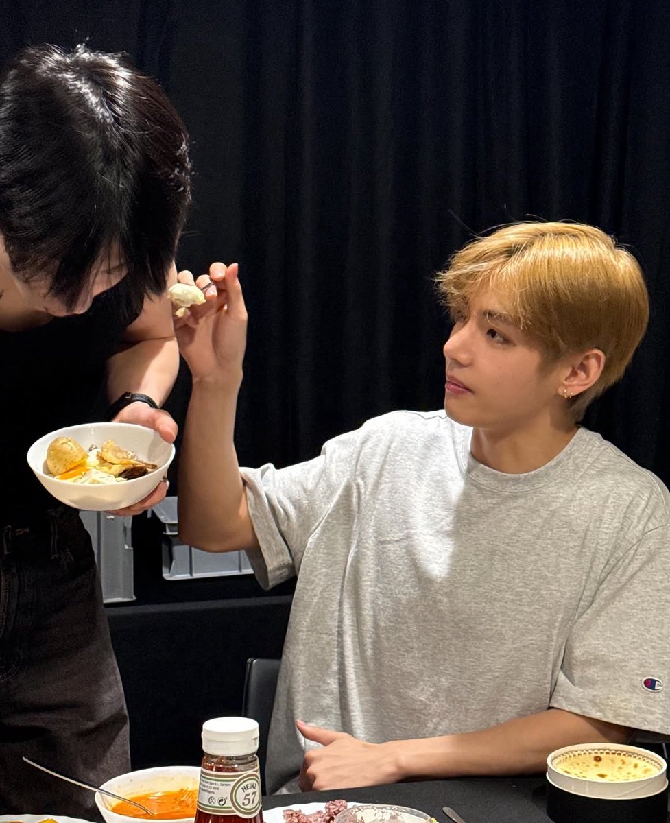 magicpono_'s tweet photo. เบื้องหลังรูปนี้คือชั้นเขินเหมือนเดิมจบ https://t.co/i1kk2WGHok