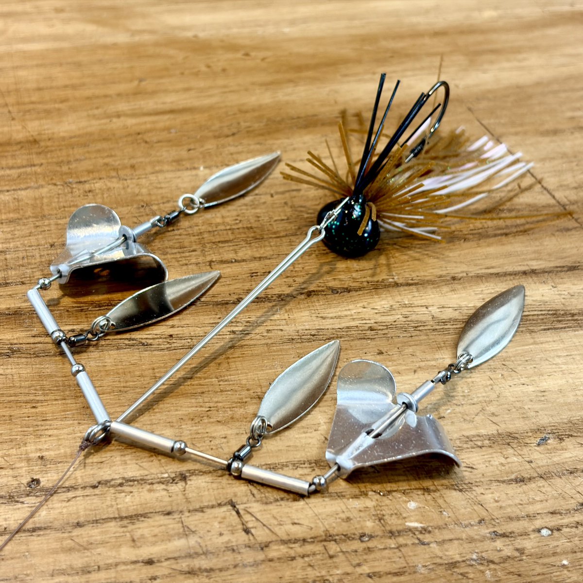 Haru834_Y's tweet photo. 具体的な使い方は未定ですが、小さなバズベイトを作ってみました✈️ https://t.co/PlDUHbeg5F