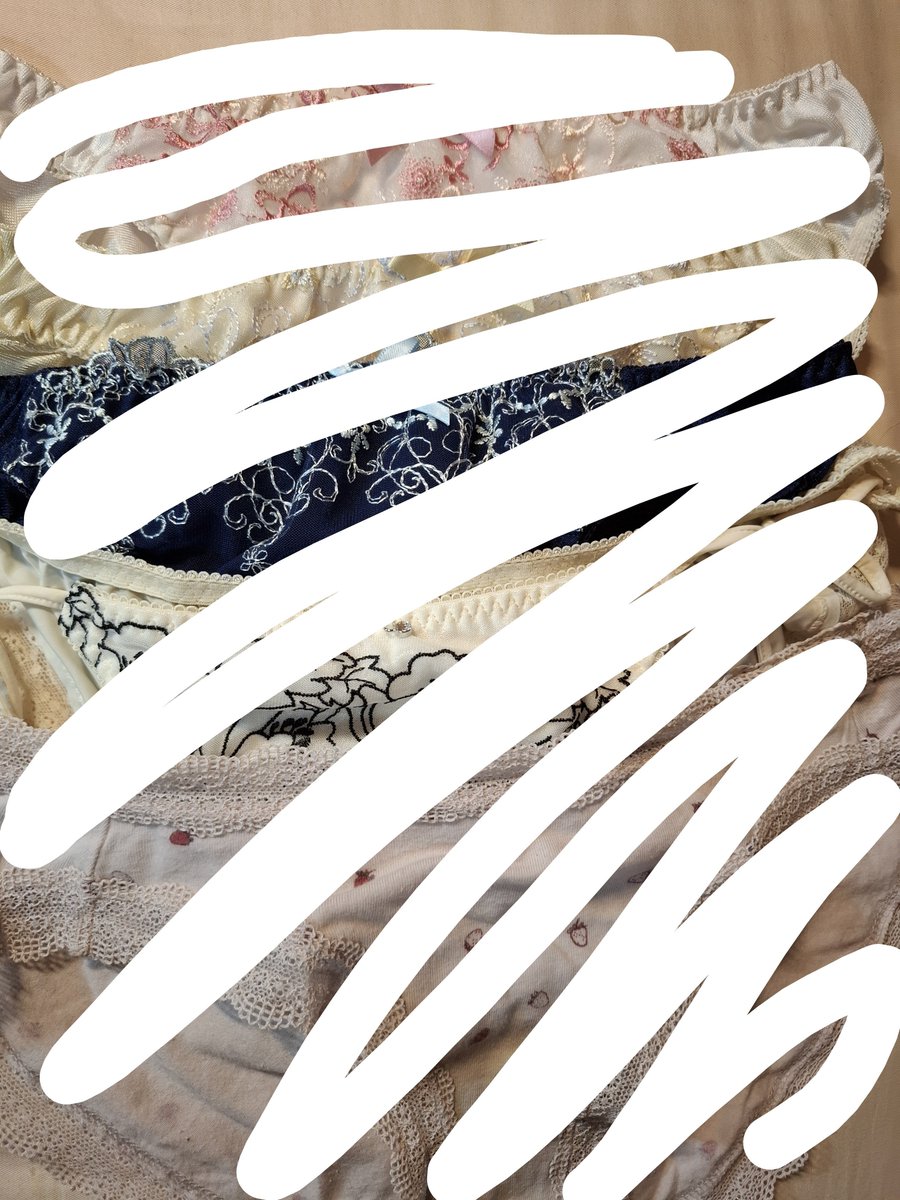 Rika___030405's tweet photo. 上下セットあるものもあります！
DM直接来てください🫶

#下着売り���す  #下着売り子  #下着売買  #下着販売  #下着取��  #使用済み下着  #使用済み下着売ります https://t.co/GzYNHJZOvn