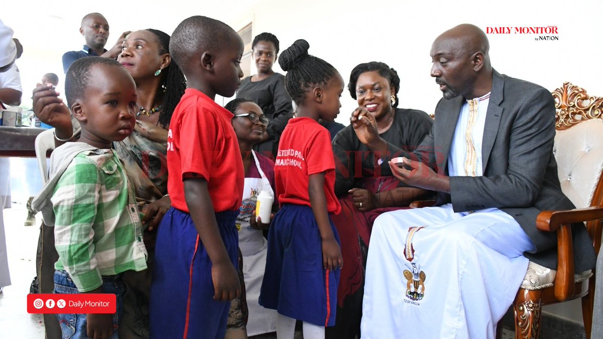 DailyMonitor's tweet photo. PICTORIAL: Tooro King Edward Rukidi Nyabongo I has launched the measles-rubella vaccination exercise at Karuziika Palace in Fort Portal City. The five-day nationwide exercise targets children aged nine months to five years. The Omukama urges parents and caregivers to embrace the vaccination exercise.
#MonitorUpdates
📸: Alex Ashaba