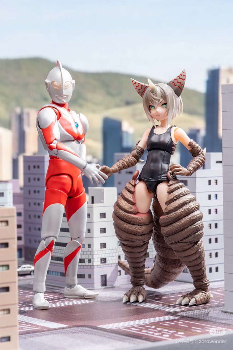 HowmanyWhy36227's tweet photo. LADoTOYS
ウルトラ怪獣擬人化計画 
古代怪獣 ゴモラ 
とSHFigureArtの初代ウルトラマン、ゴモラと一緒
撮影：xhs:  zorowonder森（公式写真カメラマン）

#古代怪獣ゴモラ #Gomora 
#怪獣娘 #ウルトラ怪獣擬人化計画 
#ウルトラマン #Ultraman
#UltraKaijuHumanizationProject
#KaijuGirls https://t.co/HObNzrQ5Oi