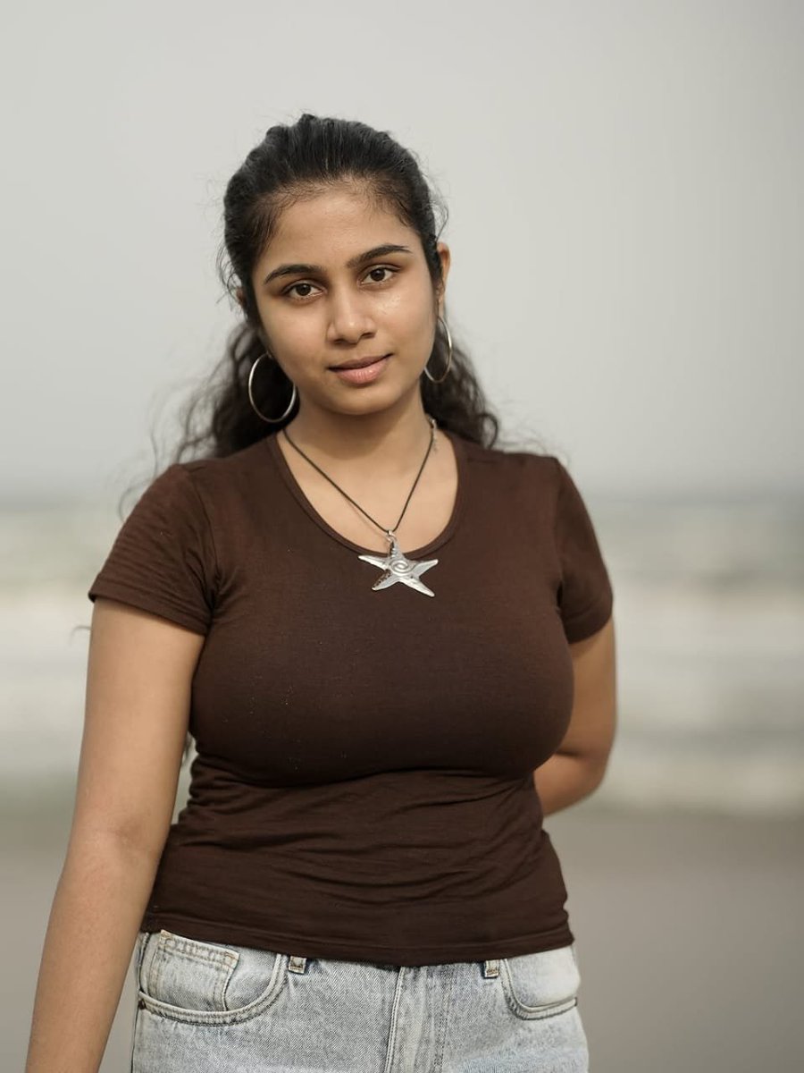 GodModeForNow's tweet photo. Jillllll evening ❤️😍🥰
#JananiVenkat https://t.co/Uk3Y5Q3tgJ