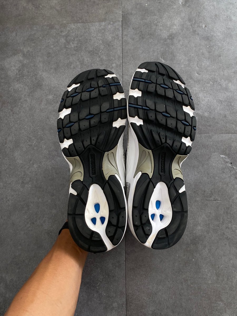 pickesyxv's tweet photo. New Balance 530 White Indigo
Ori second
Size 41.5 / 26 cm (only size)
Price 450k

serius sung DM aja!
bisa rekber oren📦
#wts #wtb #sepatu https://t.co/oEiTHQQ3Q6