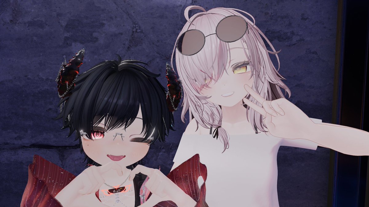 Lyka_Nocturne's tweet photo. ナイトプール営業、ありがとうございました。 今夜はたくさんの方が遊びに来てくださって、色々な方とお話できて楽しかったです。 よくお会いする方々とも、いつもとは違う雰囲気で一緒に過ごせて嬉しかったです。 また皆様と遊びたいですね🖤 
#VRC_Lustroir (1/3) https://t.co/LutrckTzyK
