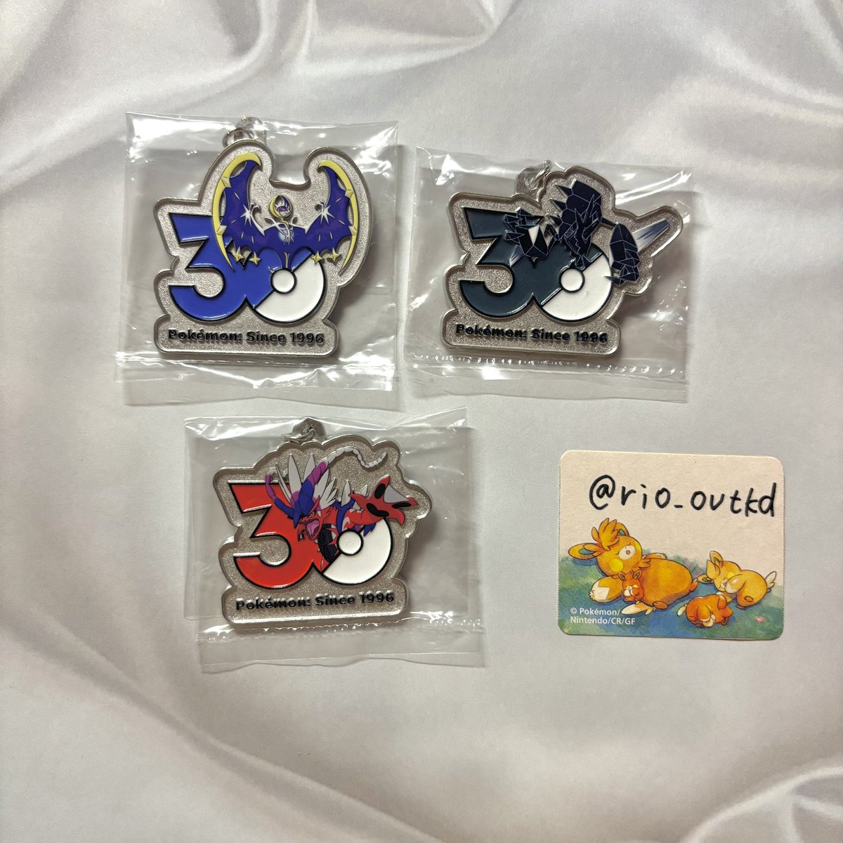 rio_ovtkd's tweet photo. 【交換】ポケットモンスター ポケモン 30周年 メタルチャームマスコット

譲：ルナアーラ ネクロズマ コライドン

求：ザマゼンタ ミライドン

2:2の交換希望
郵送または神戸手渡し
検索からお気軽にお声かけください。 https://t.co/3BUoh22AXN