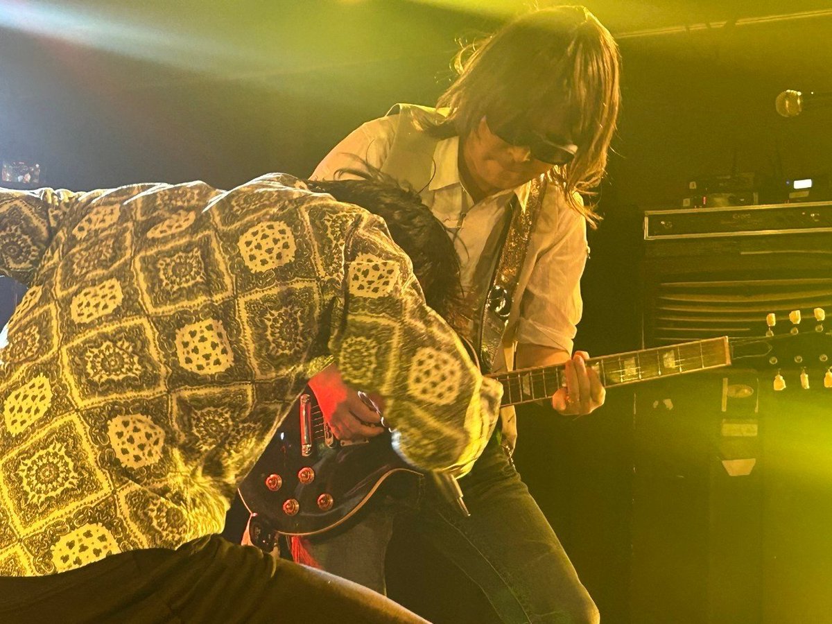 FIZZ_bz's tweet photo. 【📢次回ライブ告知】
公式から対バン・演者の方々の情報が解禁になりました👏
FIZZも参加させていただきます🔥

岩手にFIZZ行くぞー✊️！！
岩手でB'zすっぞーー✌️！！

前売りチケットの��、県外からの方向けのお得なチケットがあるそうです
DMもしくはリプへご連絡ください💌 https://t.co/1tKwlYpRbx