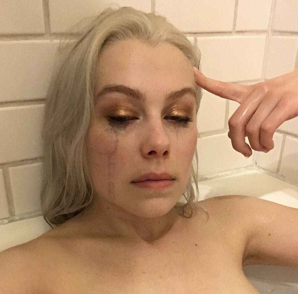 gargoyledontfap's tweet photo. Day 0 again of #nofap 

How it feels to get triggered again at Wraith’s butt in Deadlock https://t.co/Ve2LCxAOhP