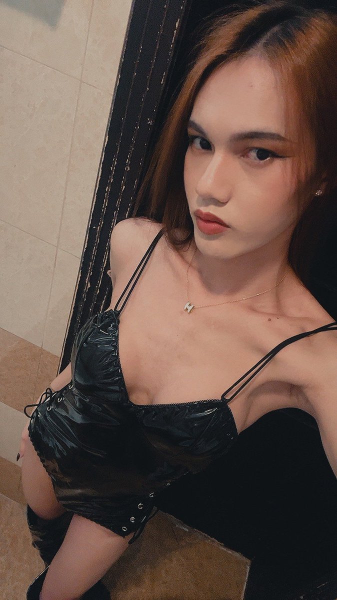 prutyis's tweet photo. #ladyboy_bahrain 
#ladyboy_juffair 
#ladyboy_manama https://t.co/jpilBwDQ82
