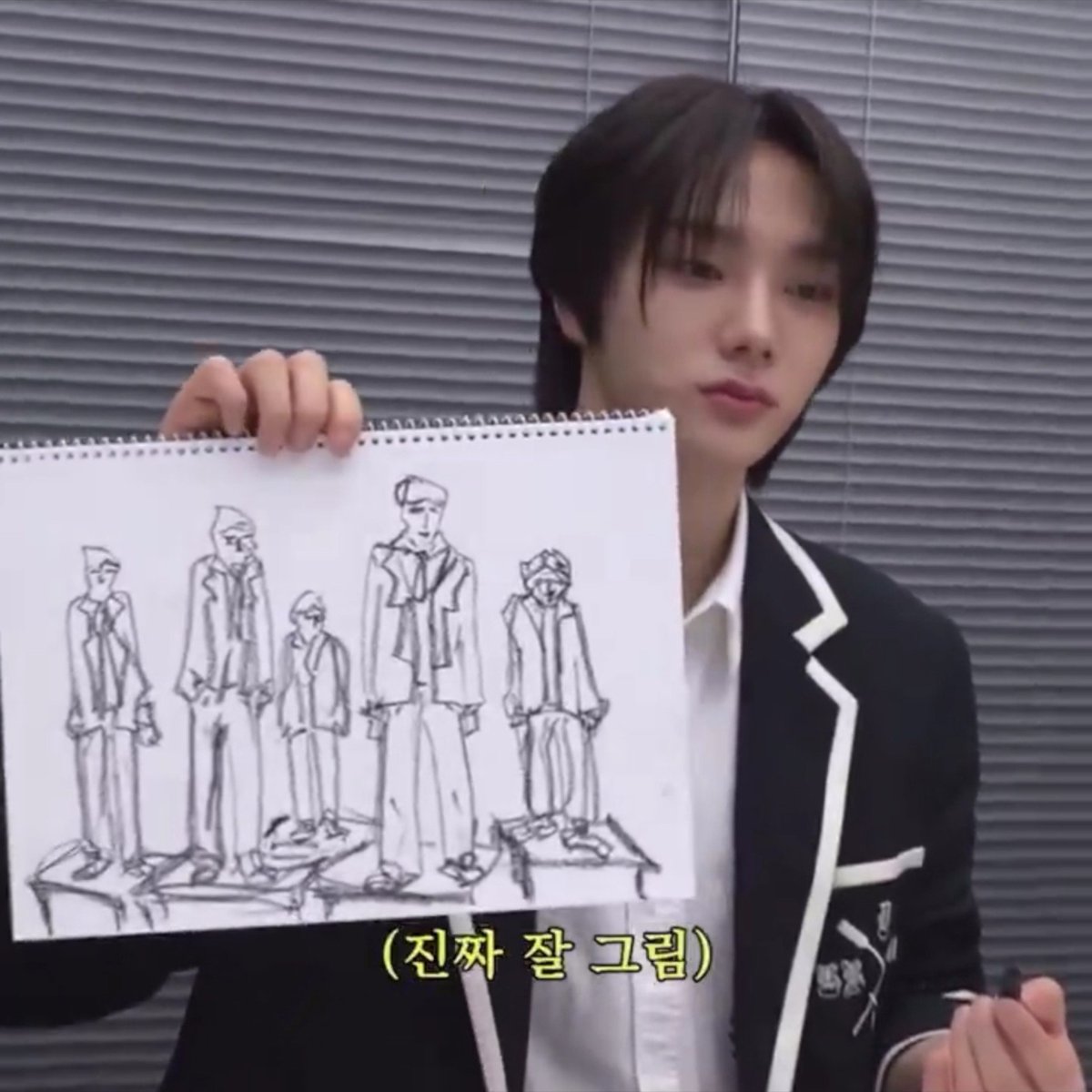 0_3Sungh0's tweet photo. 근데 성호는 확실히 미적 감각이 되게 좋은거 같아 ..
늘 컨텐츠에서 제대로 된 도구들 주고 그림 그리라고 판 깔아주면 명암도 되게 잘 넣고
엄청 미감 있게 잘 그려 🙀 https://t.co/AvdIyQyfzU
