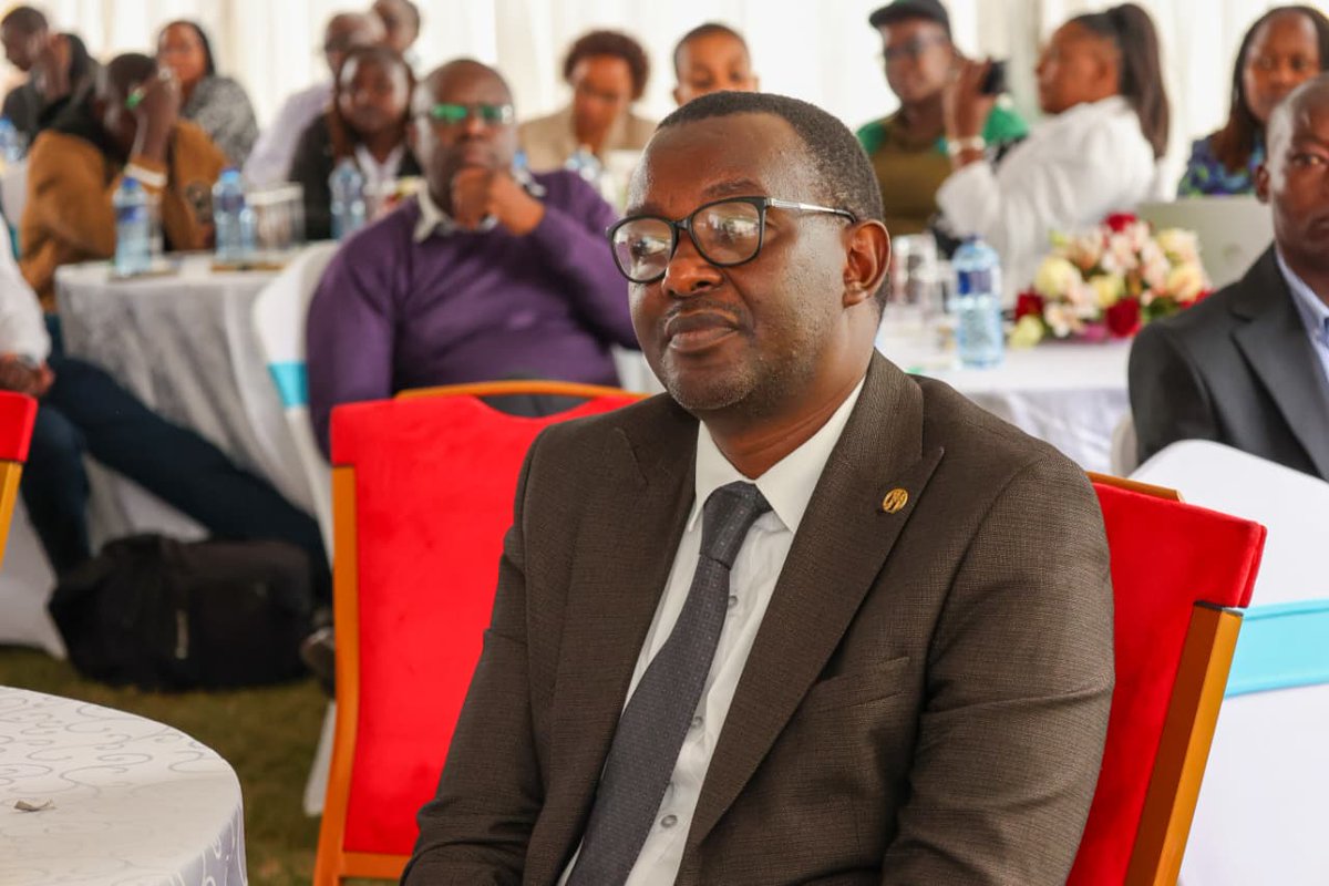 FAOLandWater's tweet photo. #SoilFER in the spotlight at 🇰🇪@FAOKenya!
🌱On 29 Sep, Kenya Agriculture Cabinet Secretary Hon. Sen. @Mutahi__Kagwe launched the National Soil Partnership, Soil Laboratory Network & rolled out the Soil Doctors Programme.
More🔗https://t.co/X48q148Q0I
@Kilimo_Kenya https://t.co/AqqwlveqEU