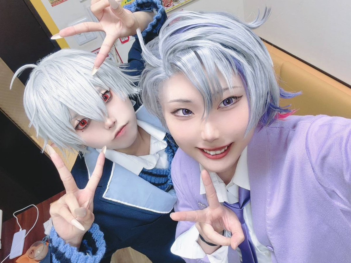 mu_niiiiii's tweet photo. Cosplay

いぇーい✌️
最高のダチ✨️✨️

💧@ma_iii03 
🎲@aranedesu 
🥂✨むにぃ https://t.co/O9yddGVSf0