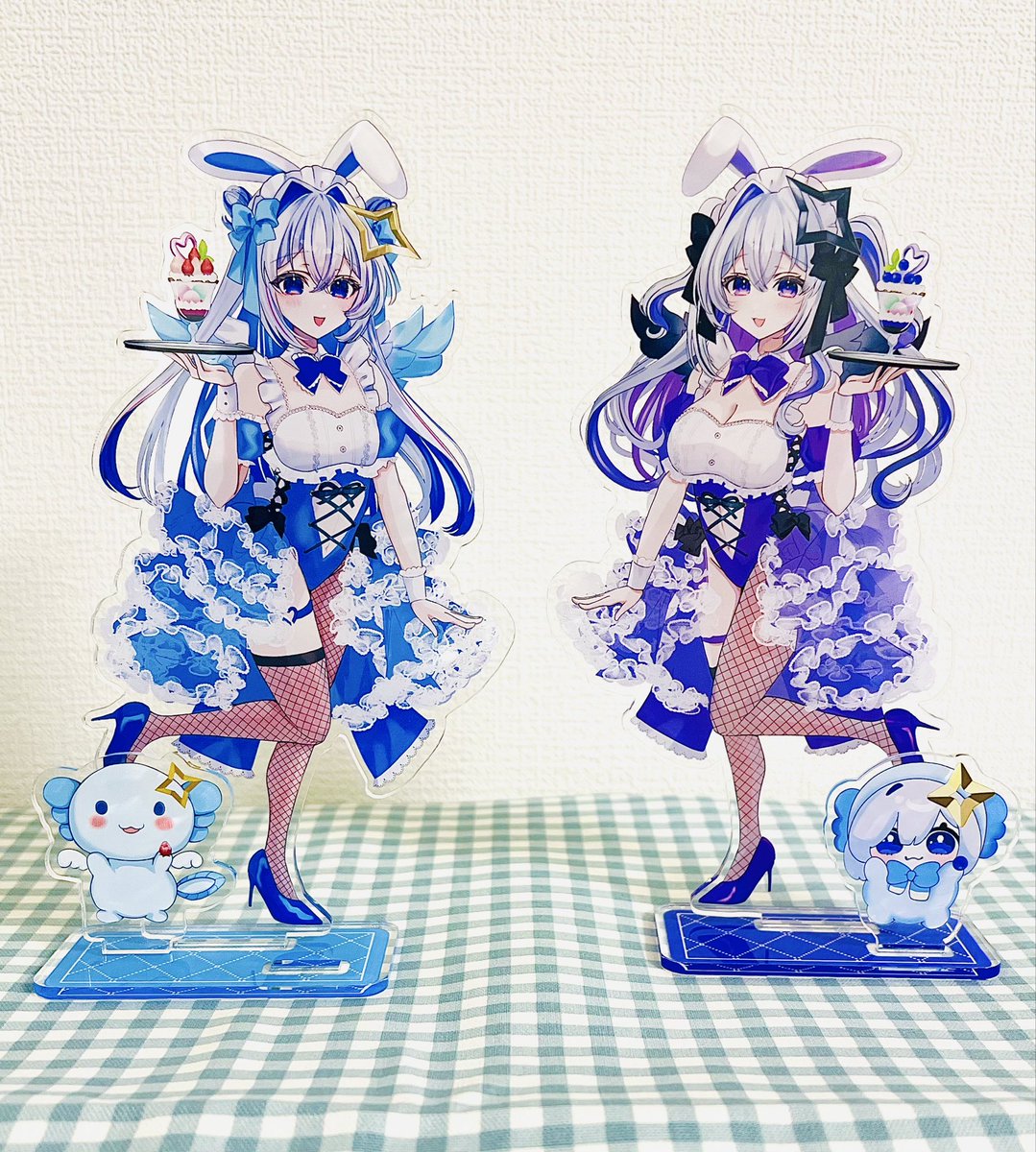 shiratori_moca_'s tweet photo. アクスタ組み立ててみたー！可愛い♡

こちらサンプル品なのでうぱおが右側に立てられる穴が空いてるのですが、
頒布するアクスタは左側にうぱおが立てられるようにしてます！
よろしくお願いします！✨️ https://t.co/tSNfpFR4lJ