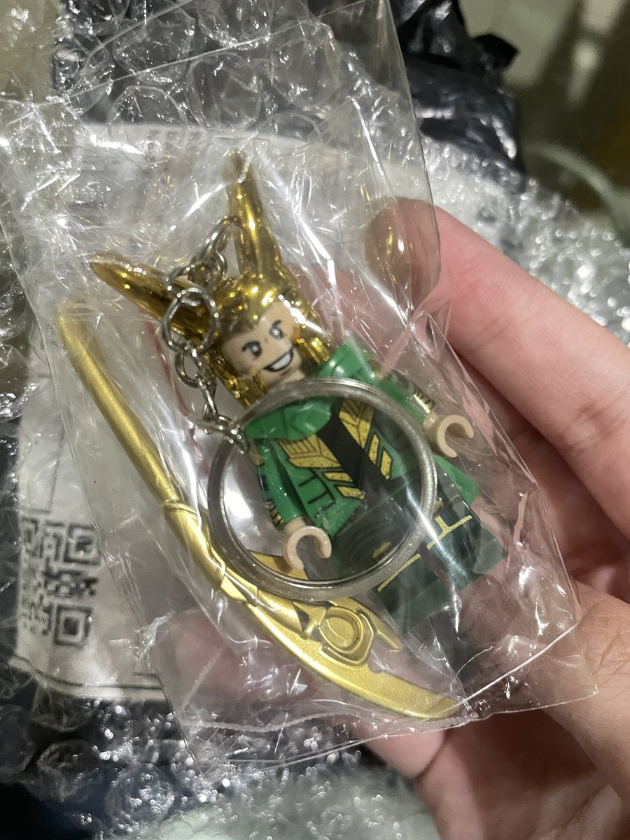 glokiouspurpose's tweet photo. GUYS LOOK WHAT CAME INTO THE MAIL 😻 https://t.co/MsM3y9hmUX